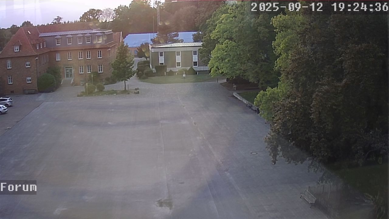 Webcam Forum 19:24