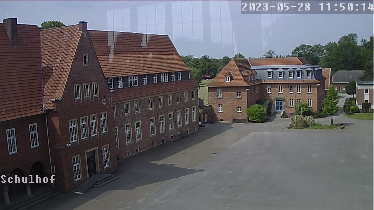 Webcam Schulhof 11:50