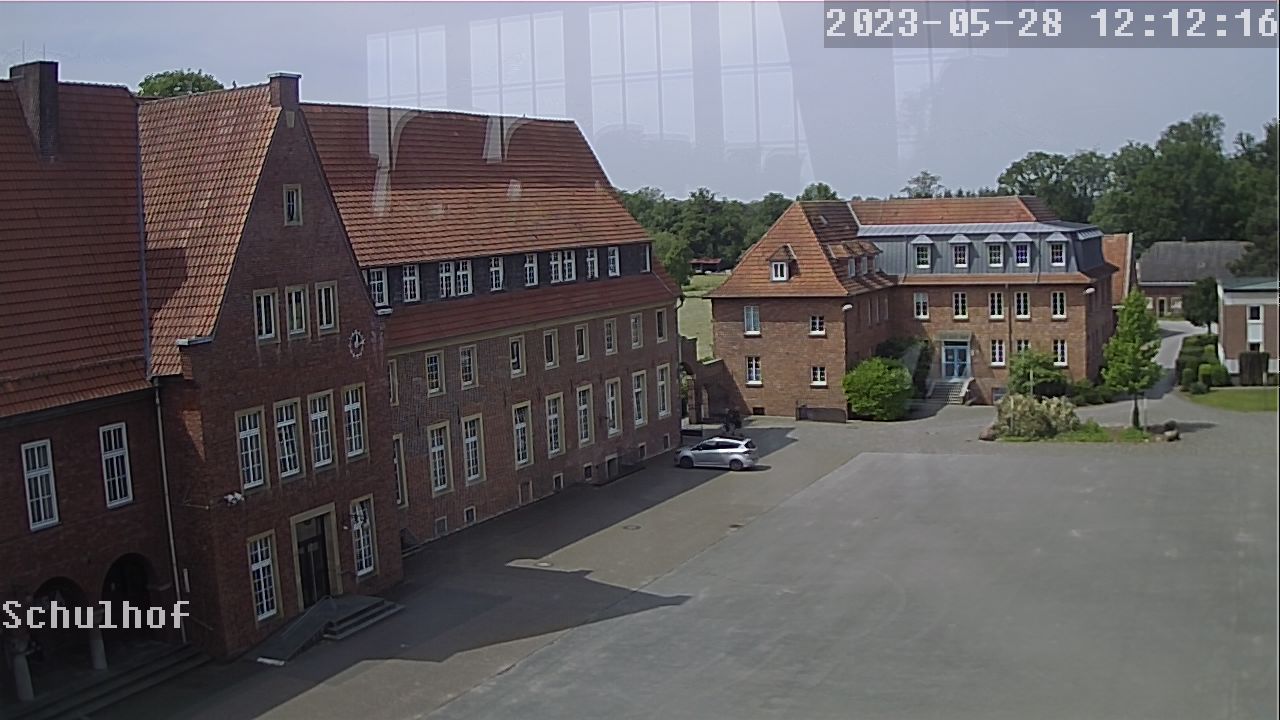 Webcam Schulhof 12:12