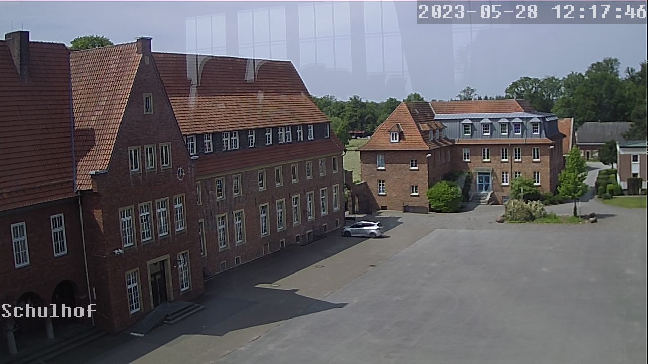 Webcam Schulhof 12:17