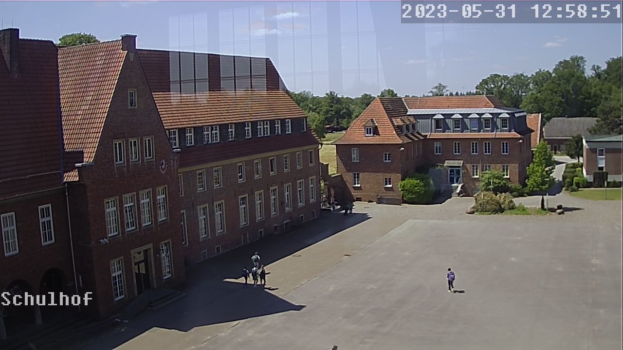 Webcam Schulhof 12:58