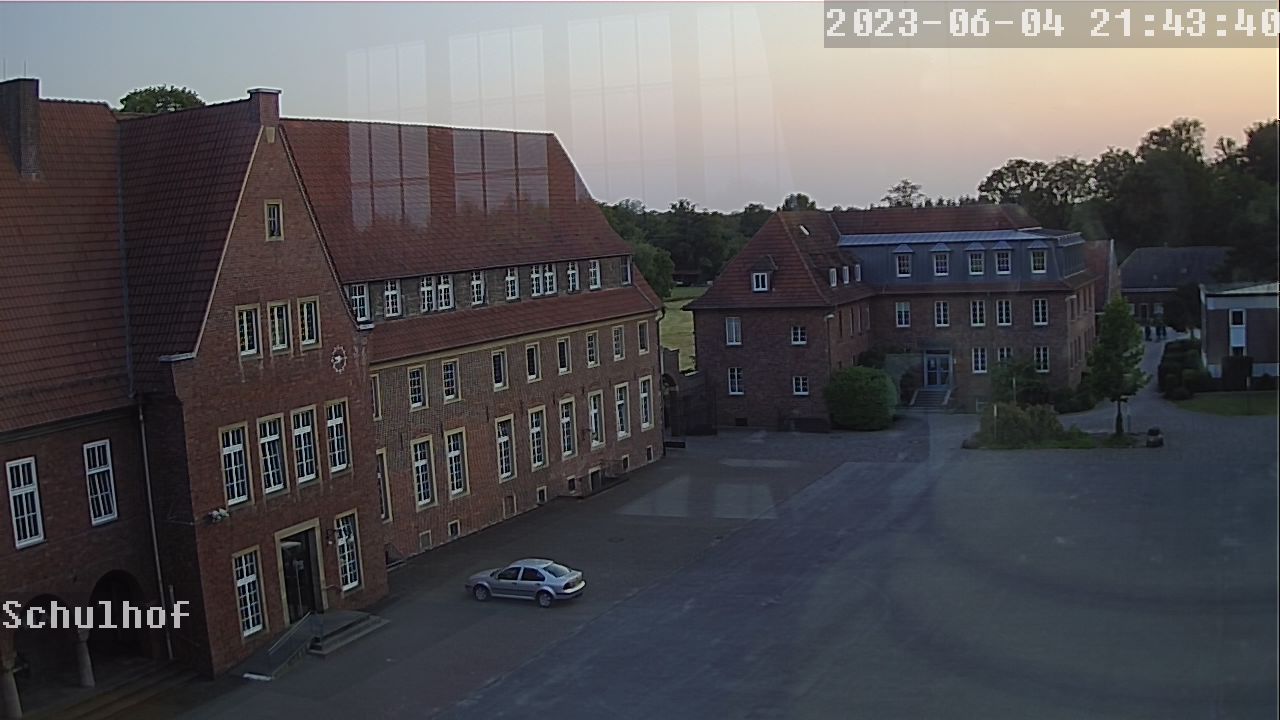 Webcam Schulhof 21:43