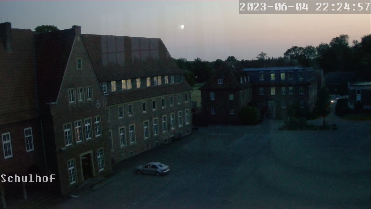 Webcam Schulhof 22:24