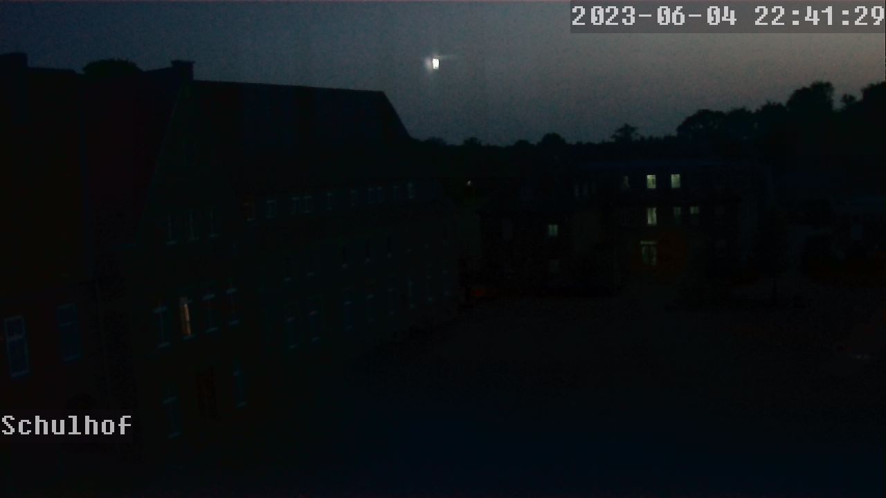 Webcam Schulhof 22:41