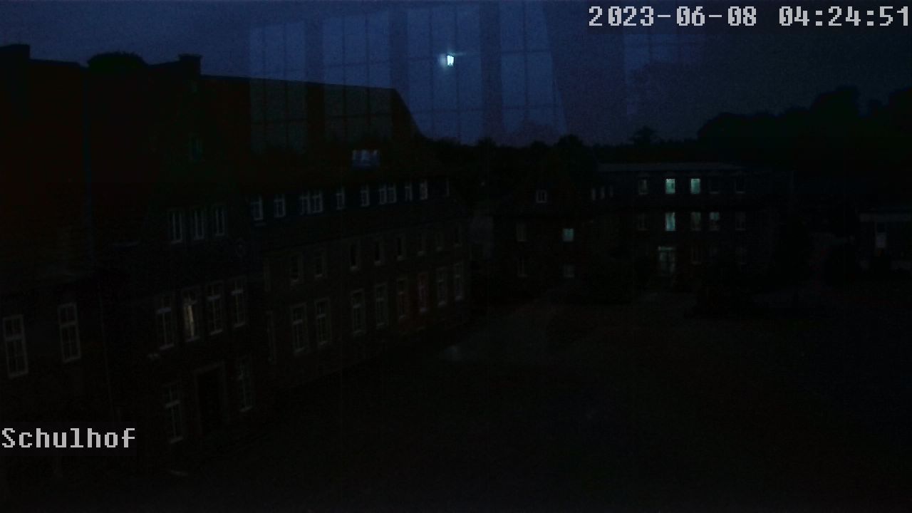 Webcam Schulhof 04:24