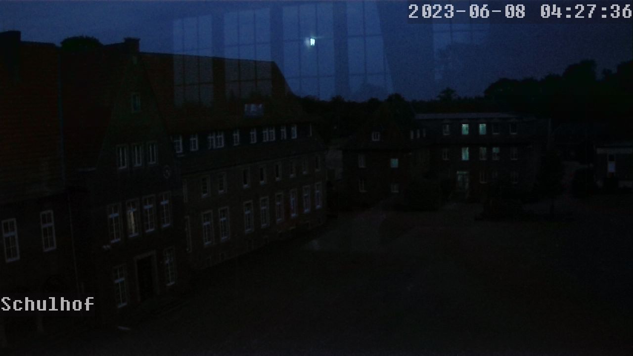 Webcam Schulhof 04:27