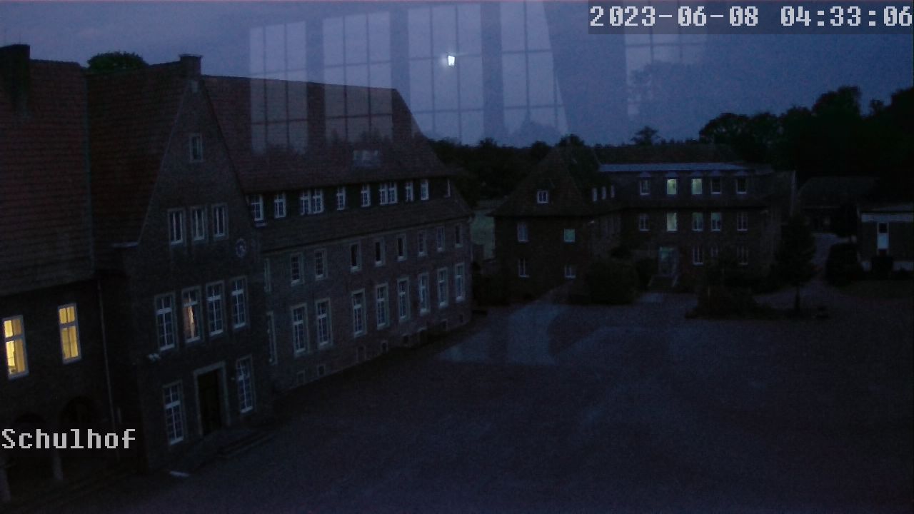 Webcam Schulhof 04:33