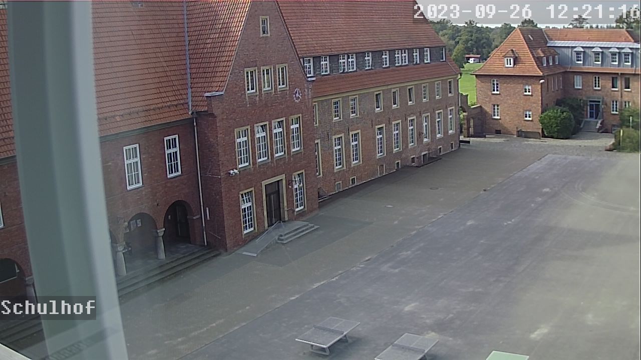 Webcam Schulhof 12:21