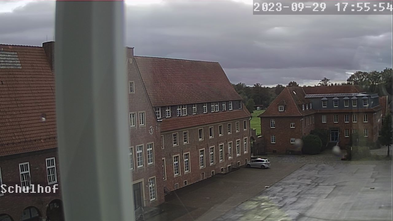 Webcam Schulhof 17:55