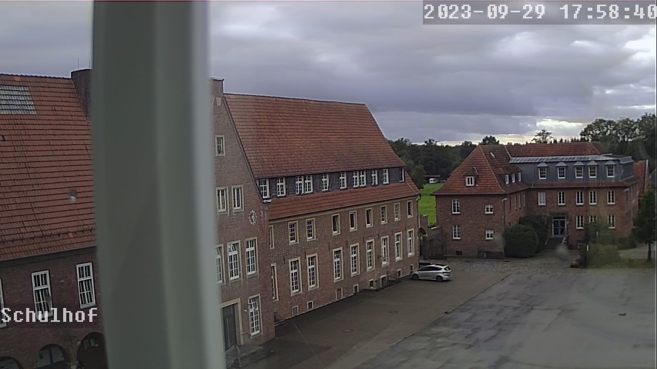 Webcam Schulhof 17:58