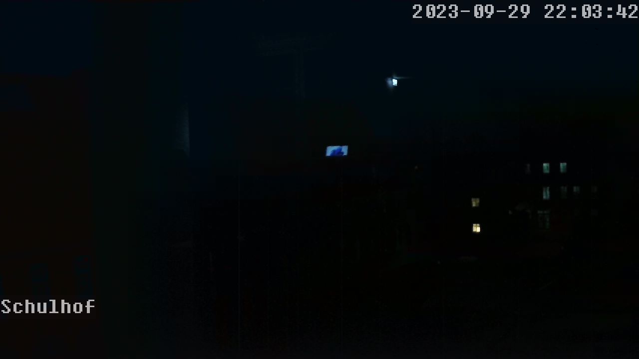 Webcam Schulhof 22:03