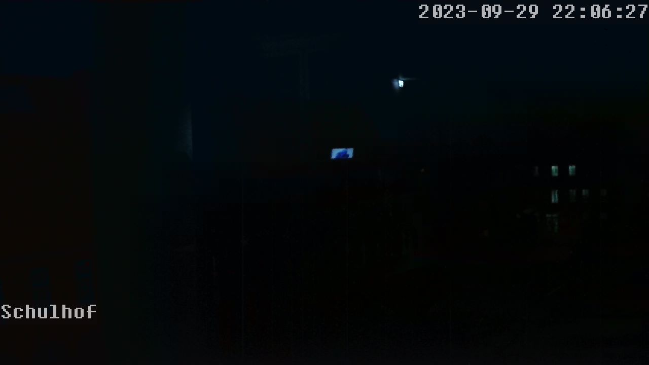 Webcam Schulhof 22:06