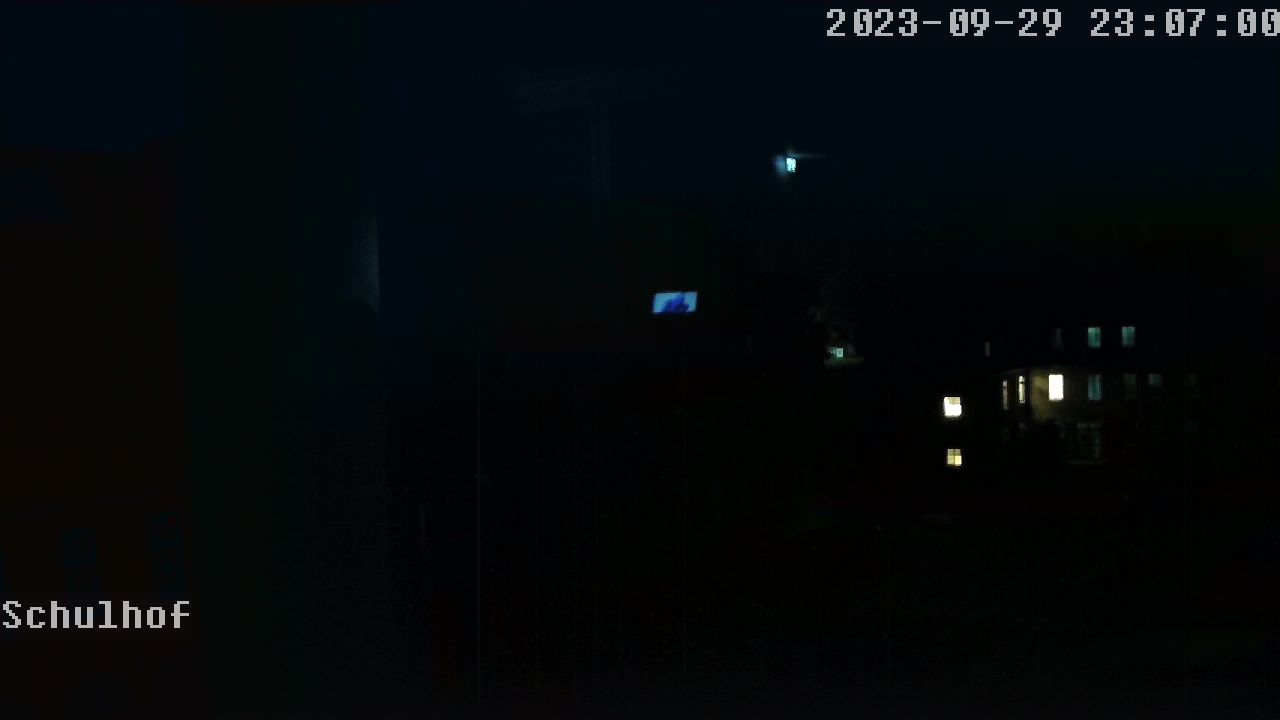 Webcam Schulhof 23:07