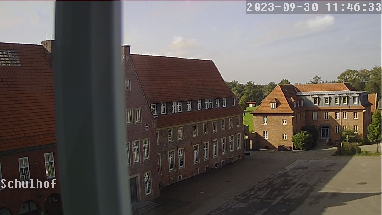 Webcam Schulhof 11:46