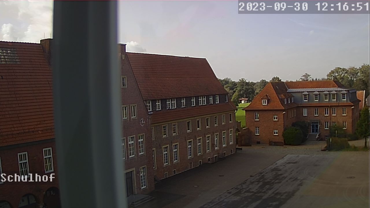 Webcam Schulhof 12:16