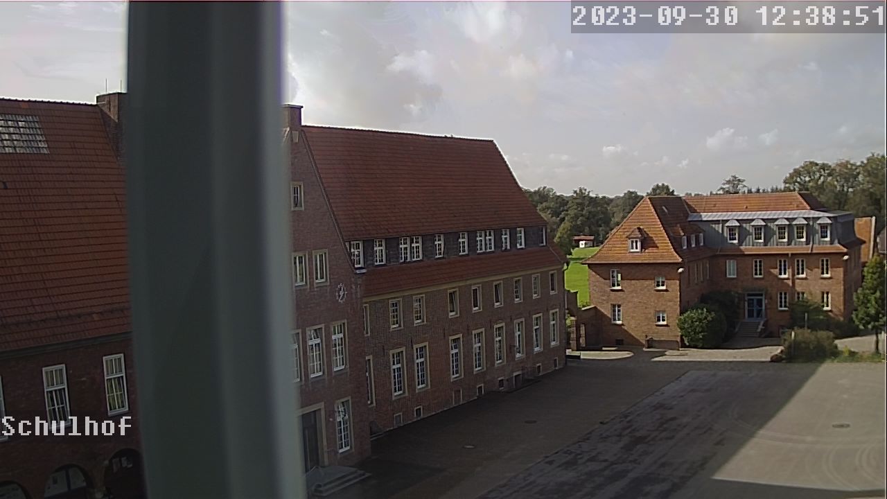 Webcam Schulhof 12:38