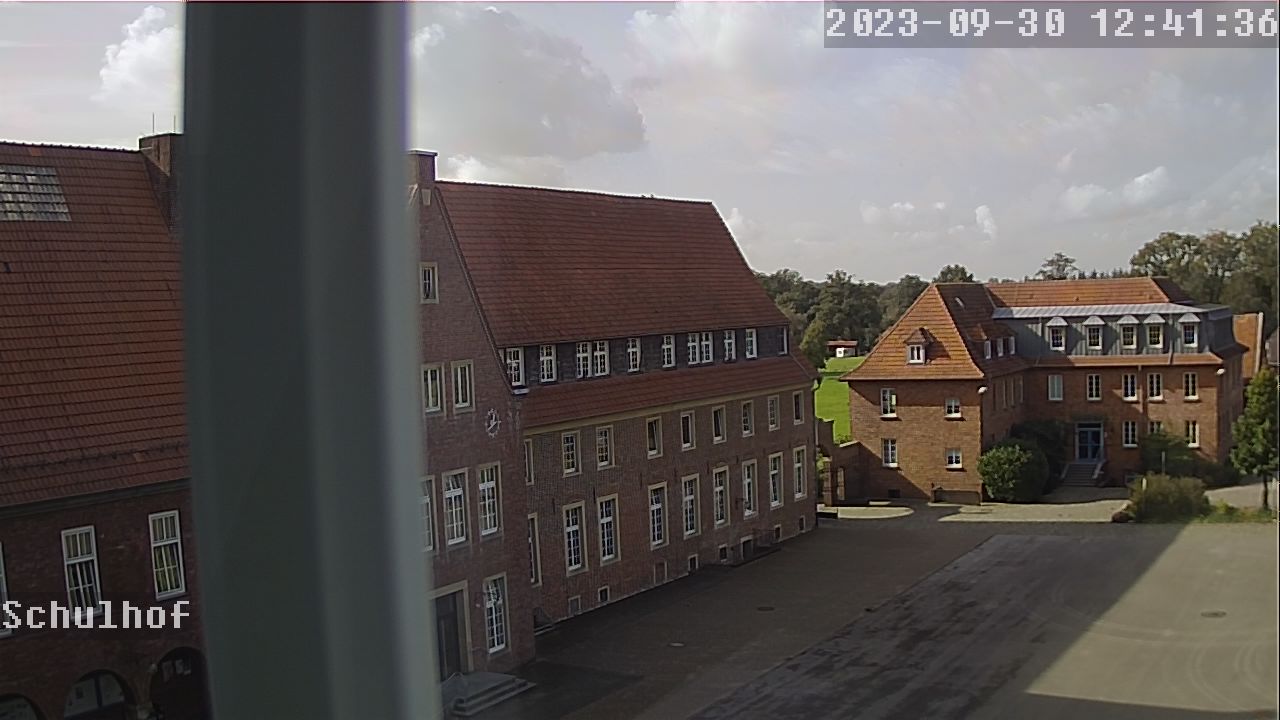 Webcam Schulhof 12:41