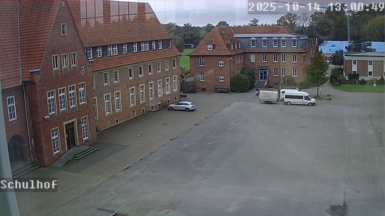 Webcam Schulhof 13:00