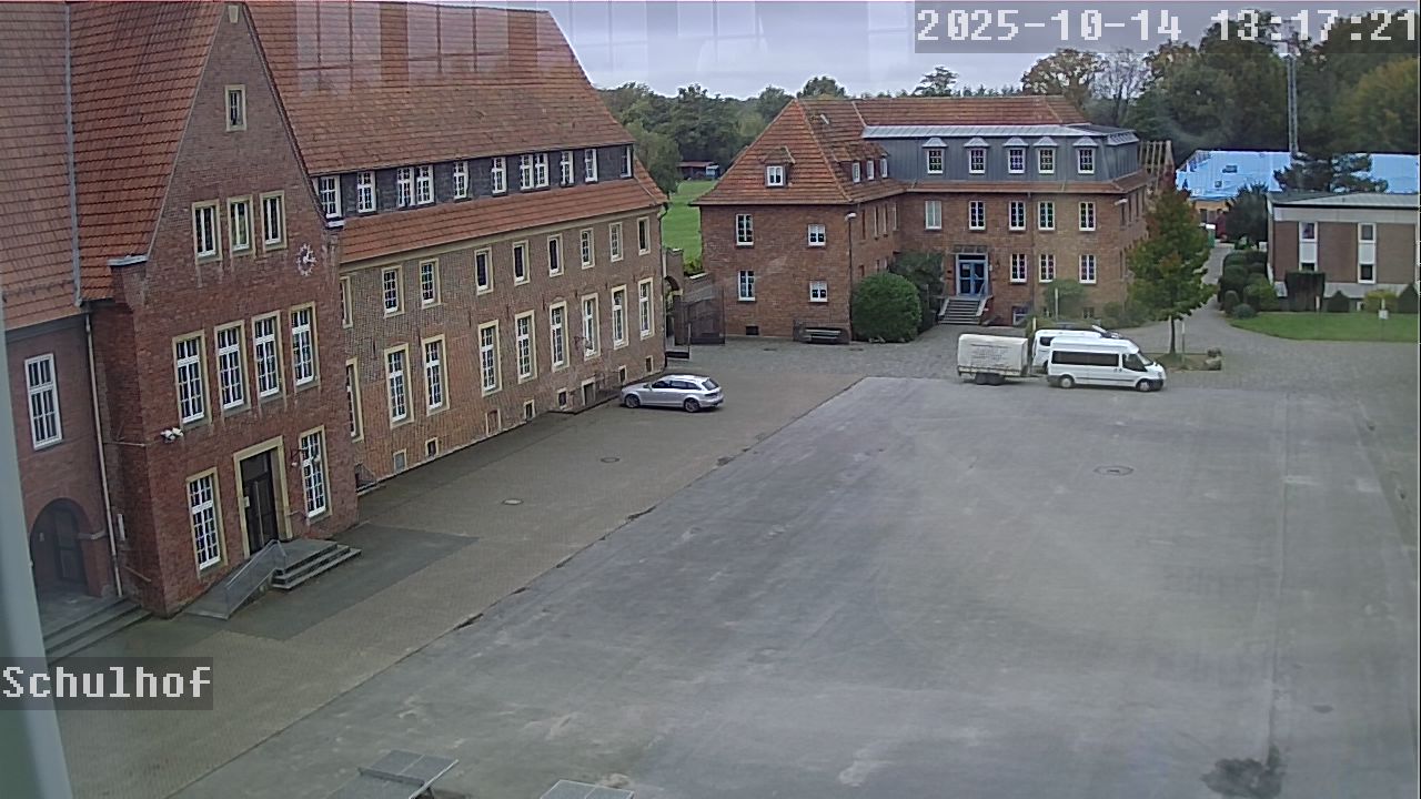 Webcam Schulhof 13:17