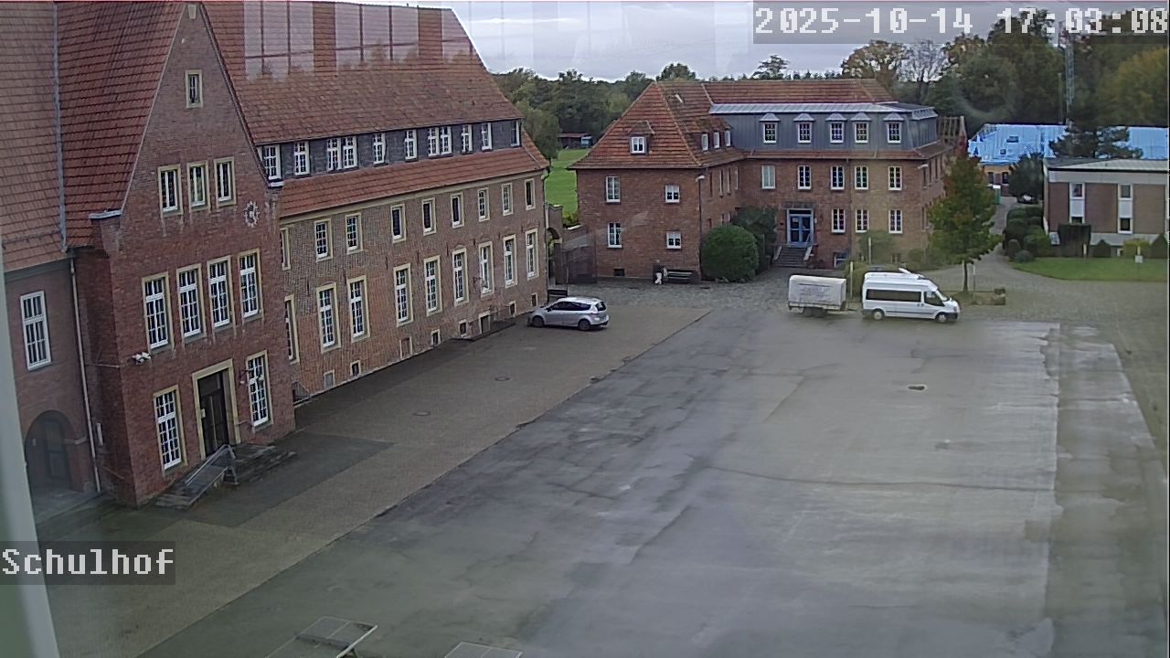 Webcam Schulhof 17:03