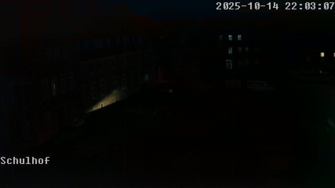 Webcam Schulhof 22:03