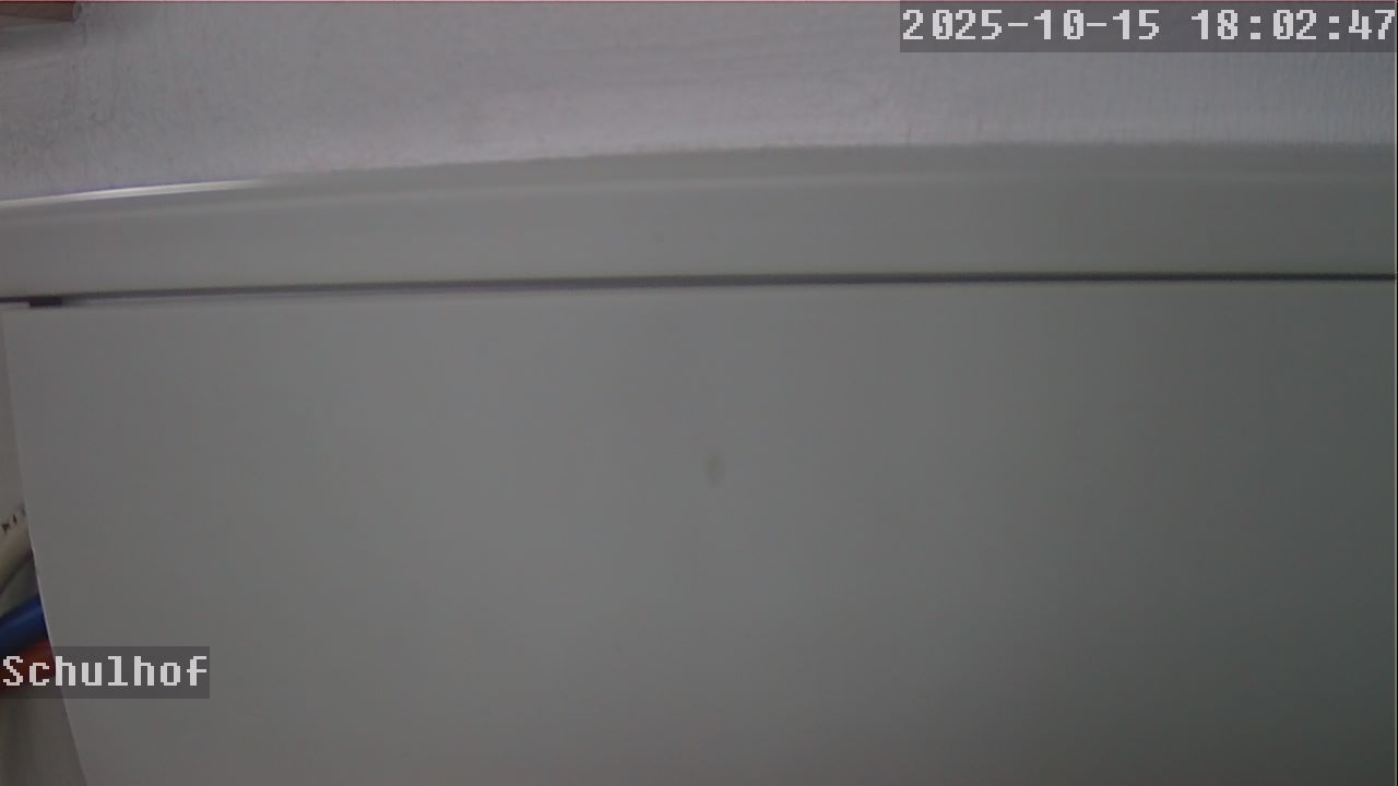 Webcam Schulhof 18:02
