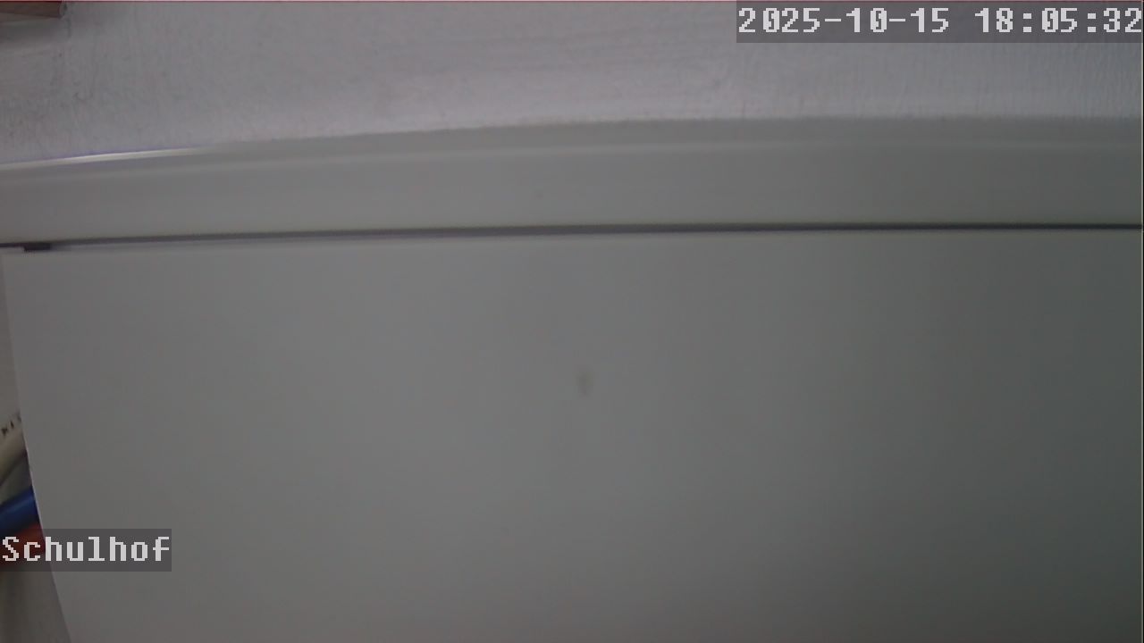 Webcam Schulhof 18:05
