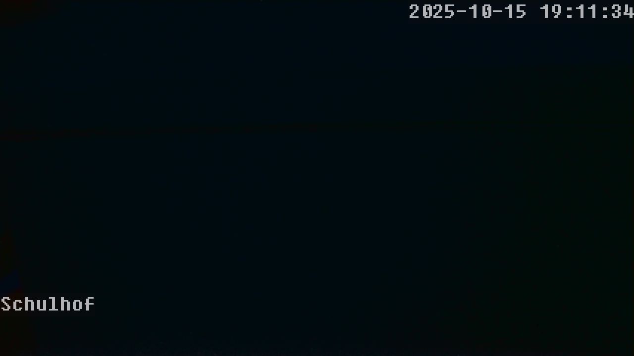 Webcam Schulhof 19:11