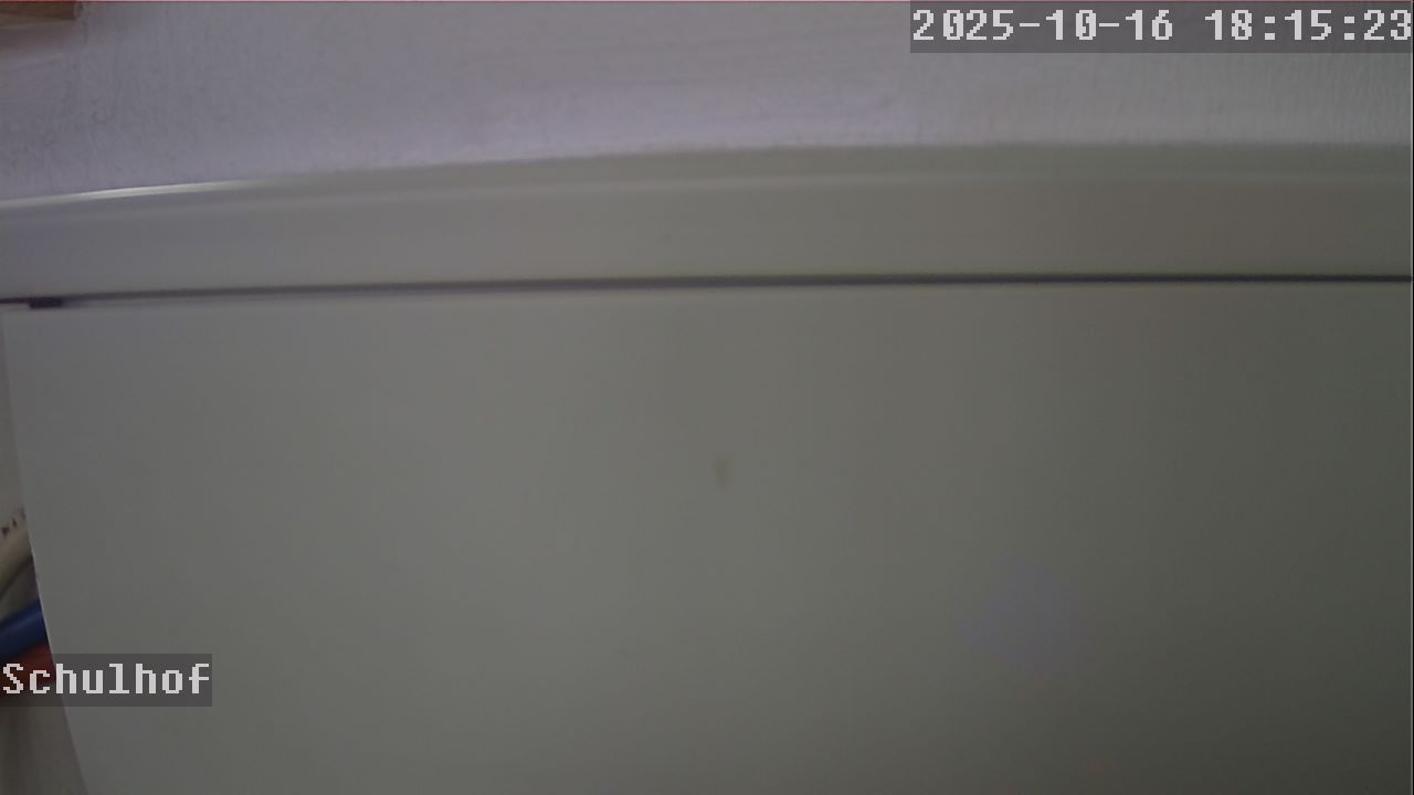 Webcam Schulhof 18:15