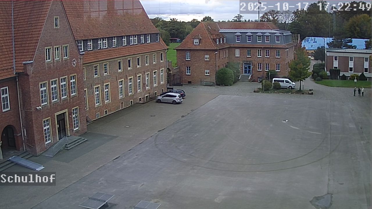 Webcam Schulhof 17:22
