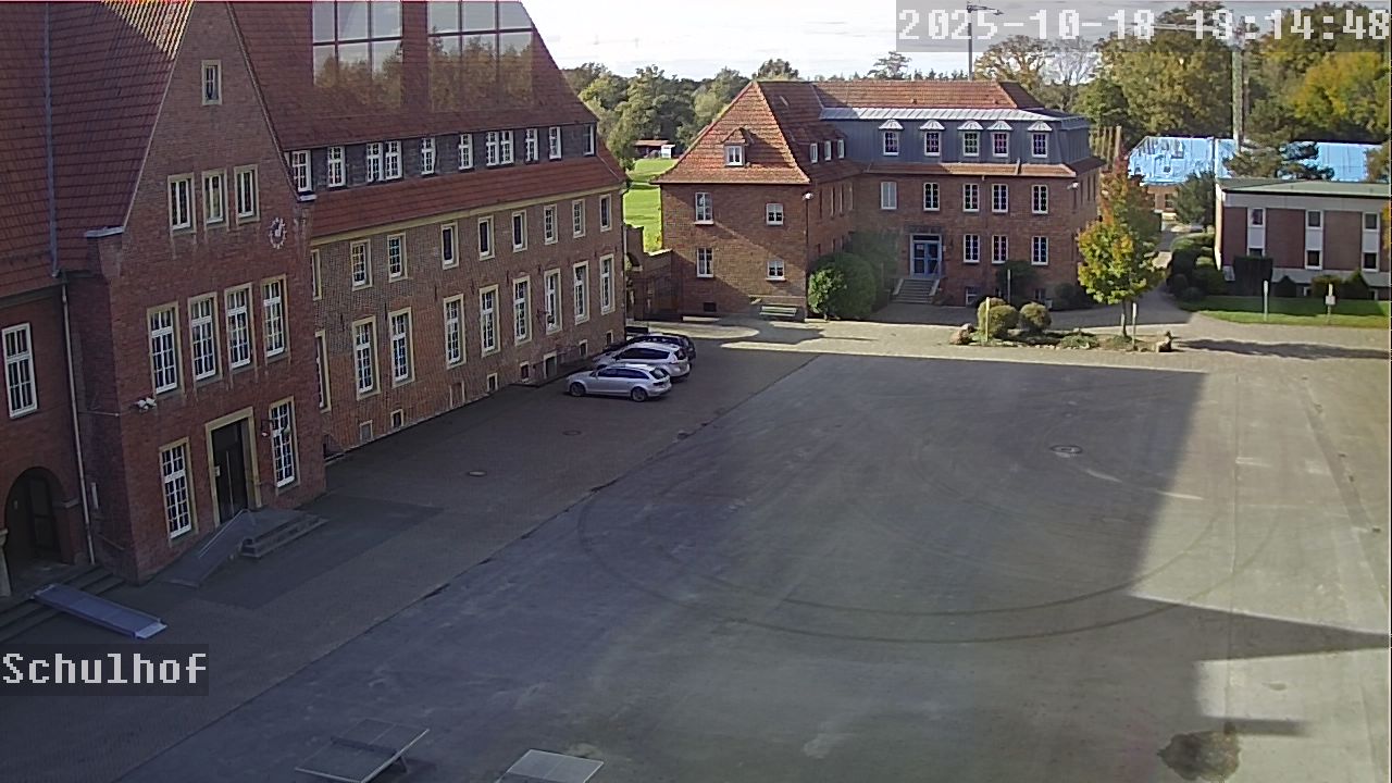 Webcam Schulhof 13:14