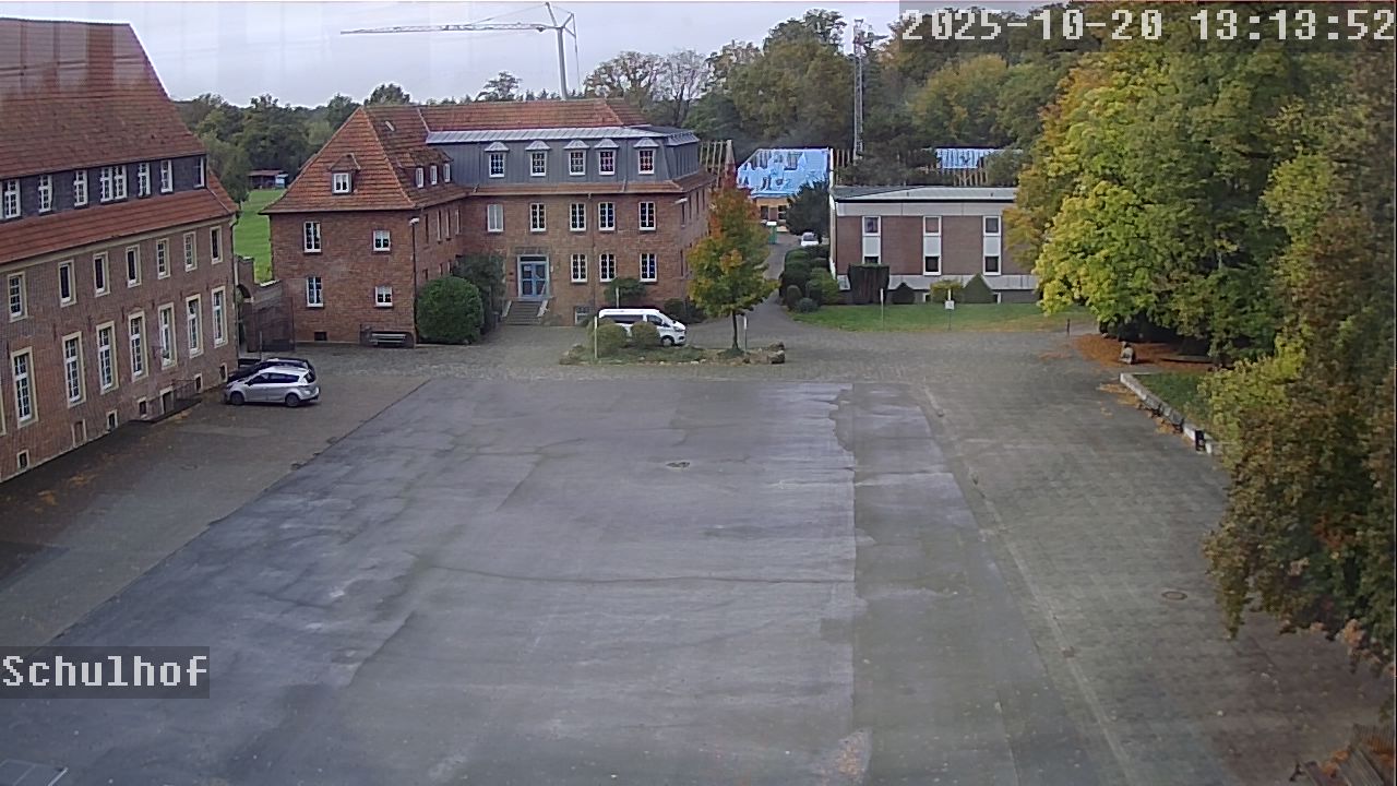 Webcam Schulhof 13:13