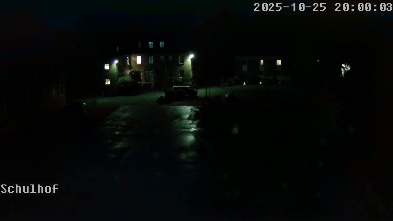 Webcam Schulhof 20:00