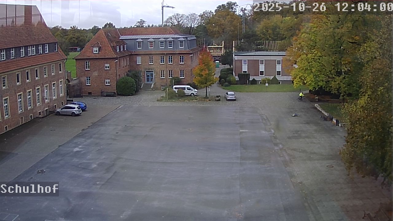 Webcam Schulhof 12:04