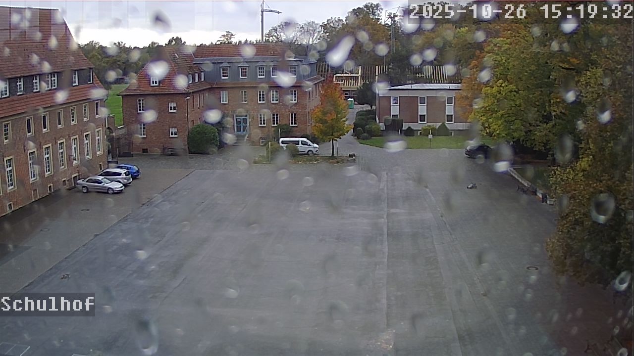 Webcam Schulhof 15:19