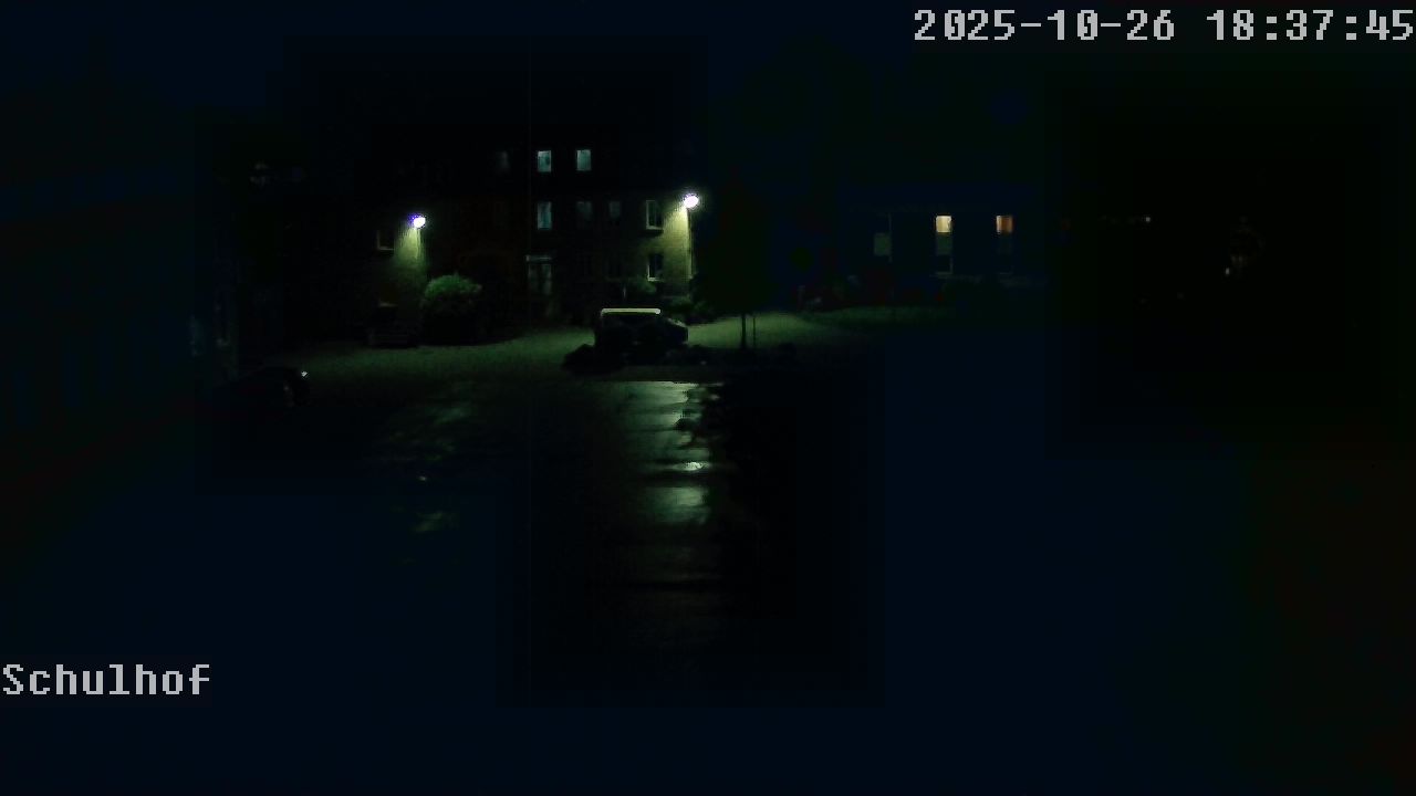 Webcam Schulhof 18:37