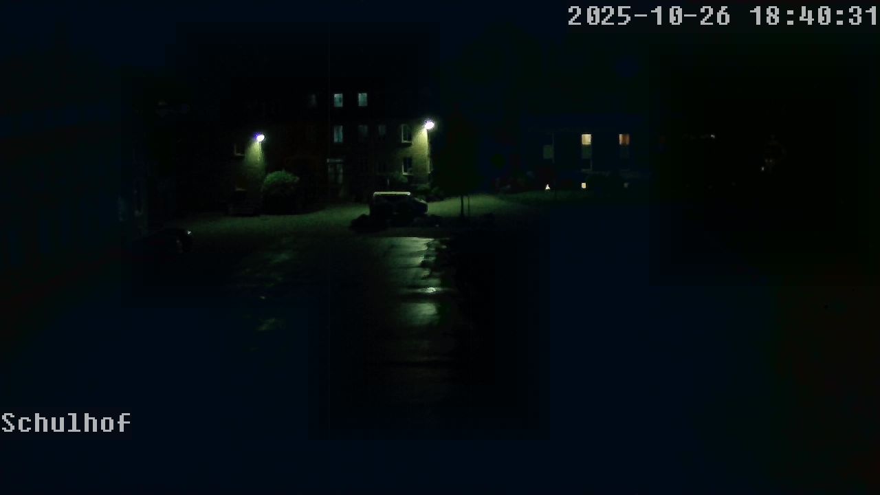 Webcam Schulhof 18:40