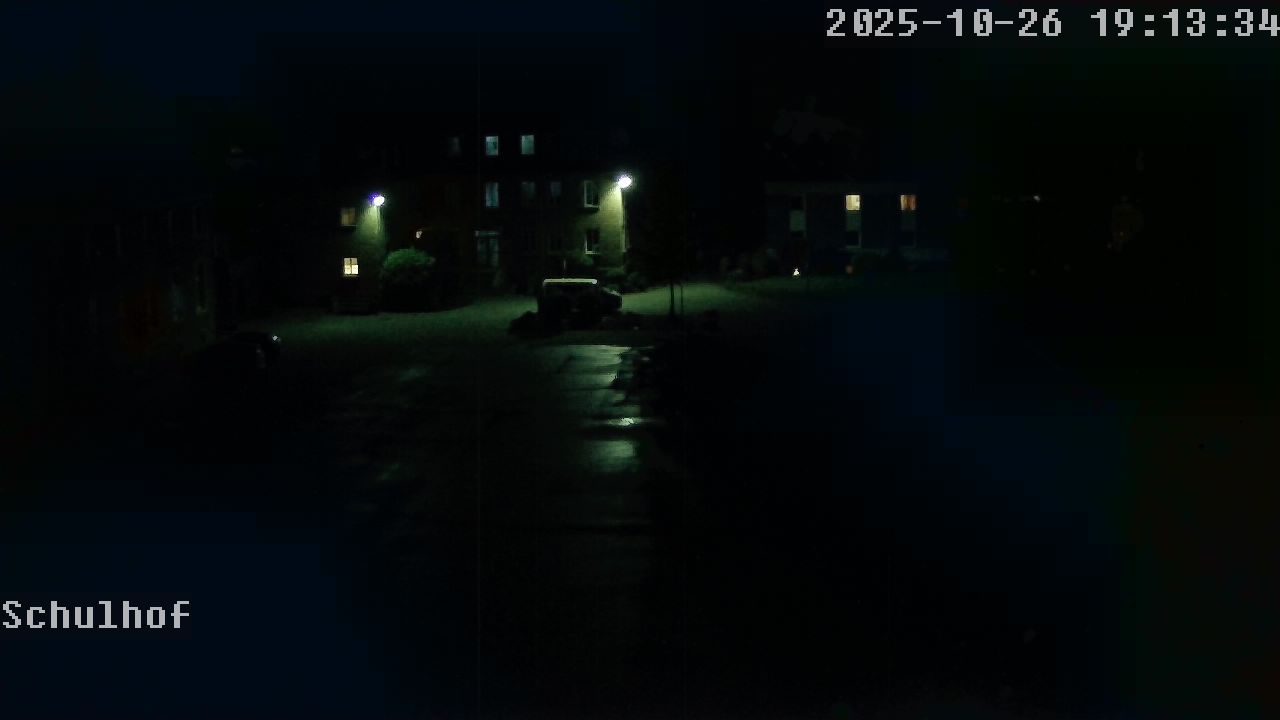 Webcam Schulhof 19:13