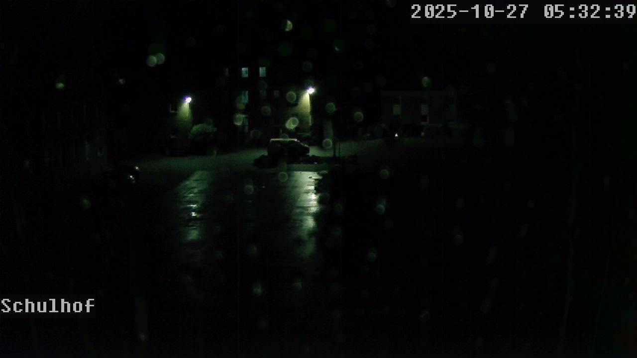 Webcam Schulhof 05:32