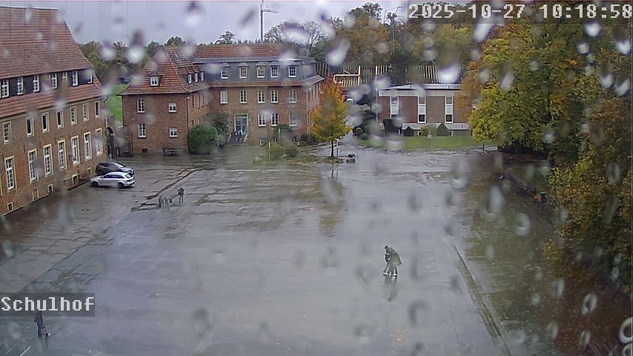 Webcam Schulhof 10:18