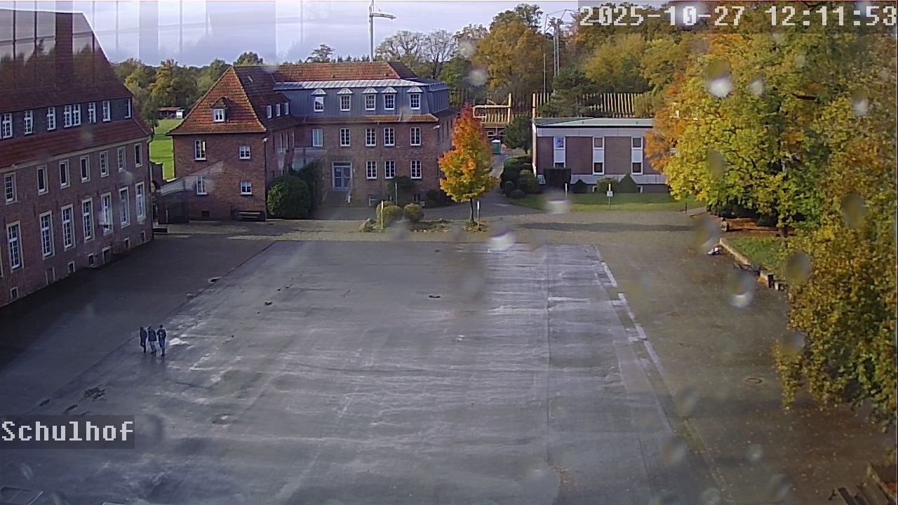 Webcam Schulhof 12:11