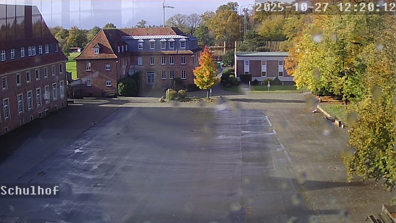 Webcam Schulhof 12:20