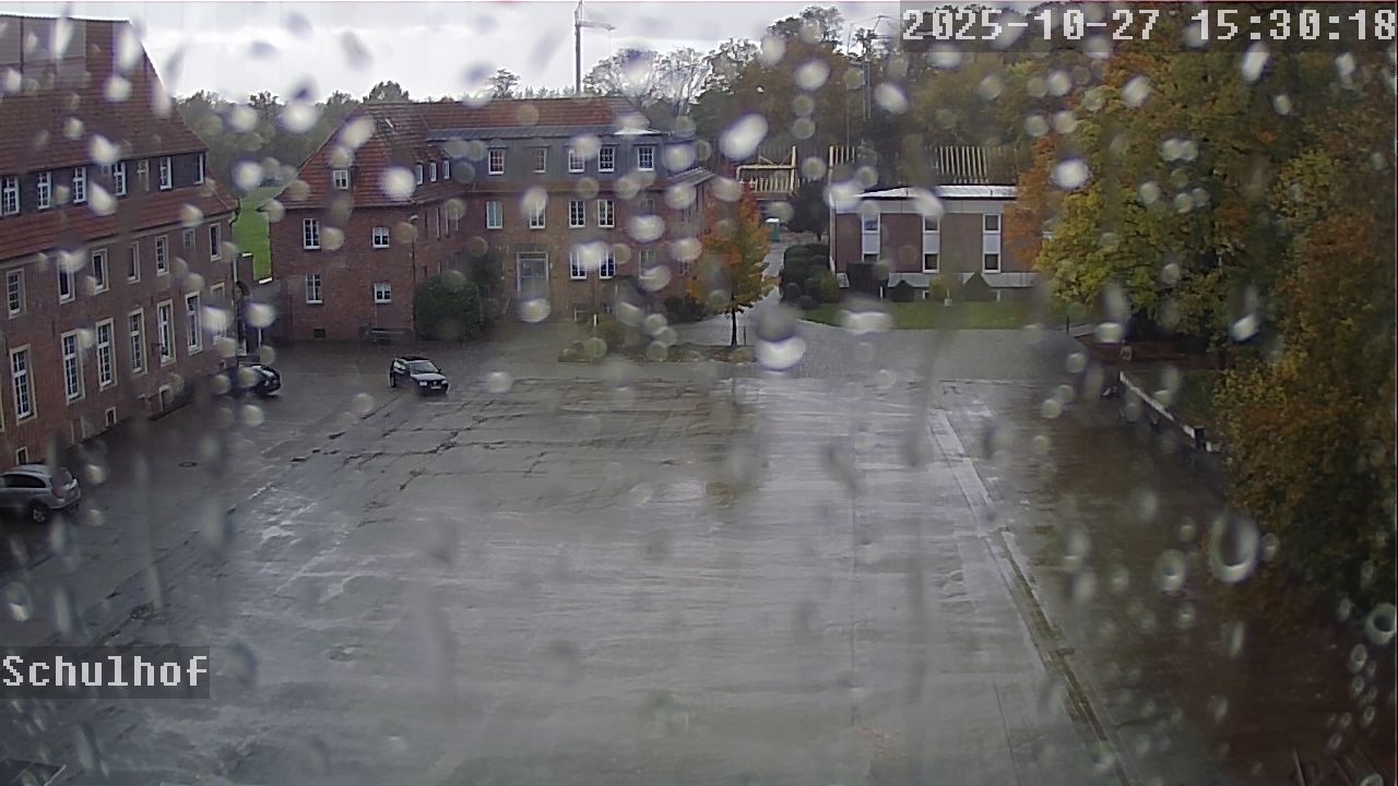Webcam Schulhof 15:30