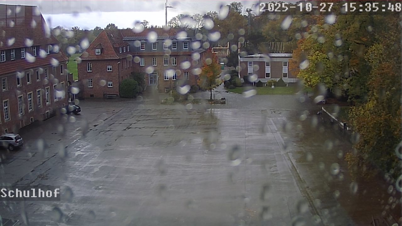 Webcam Schulhof 15:35