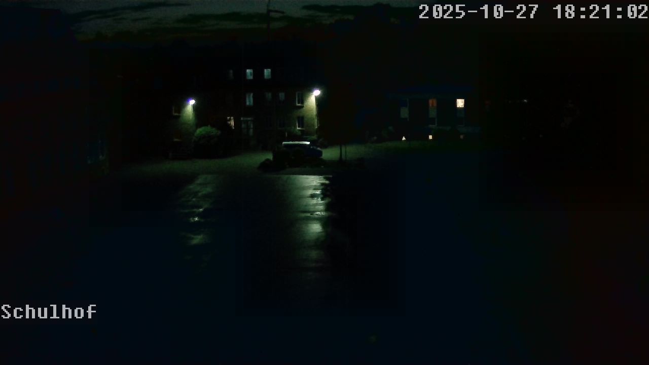 Webcam Schulhof 18:21