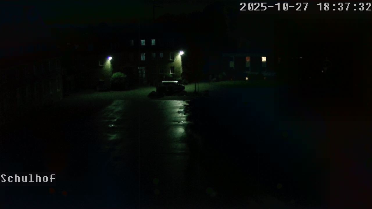 Webcam Schulhof 18:37