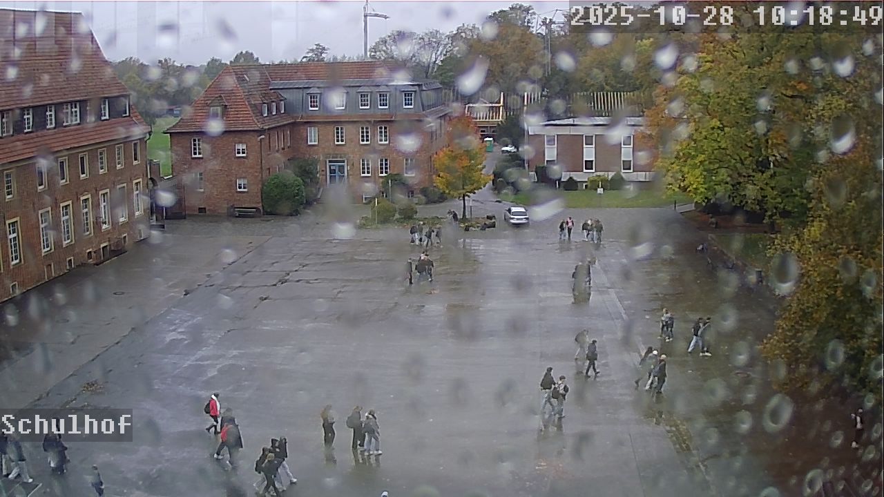 Webcam Schulhof 10:18