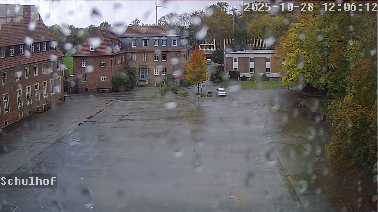 Webcam Schulhof 12:06