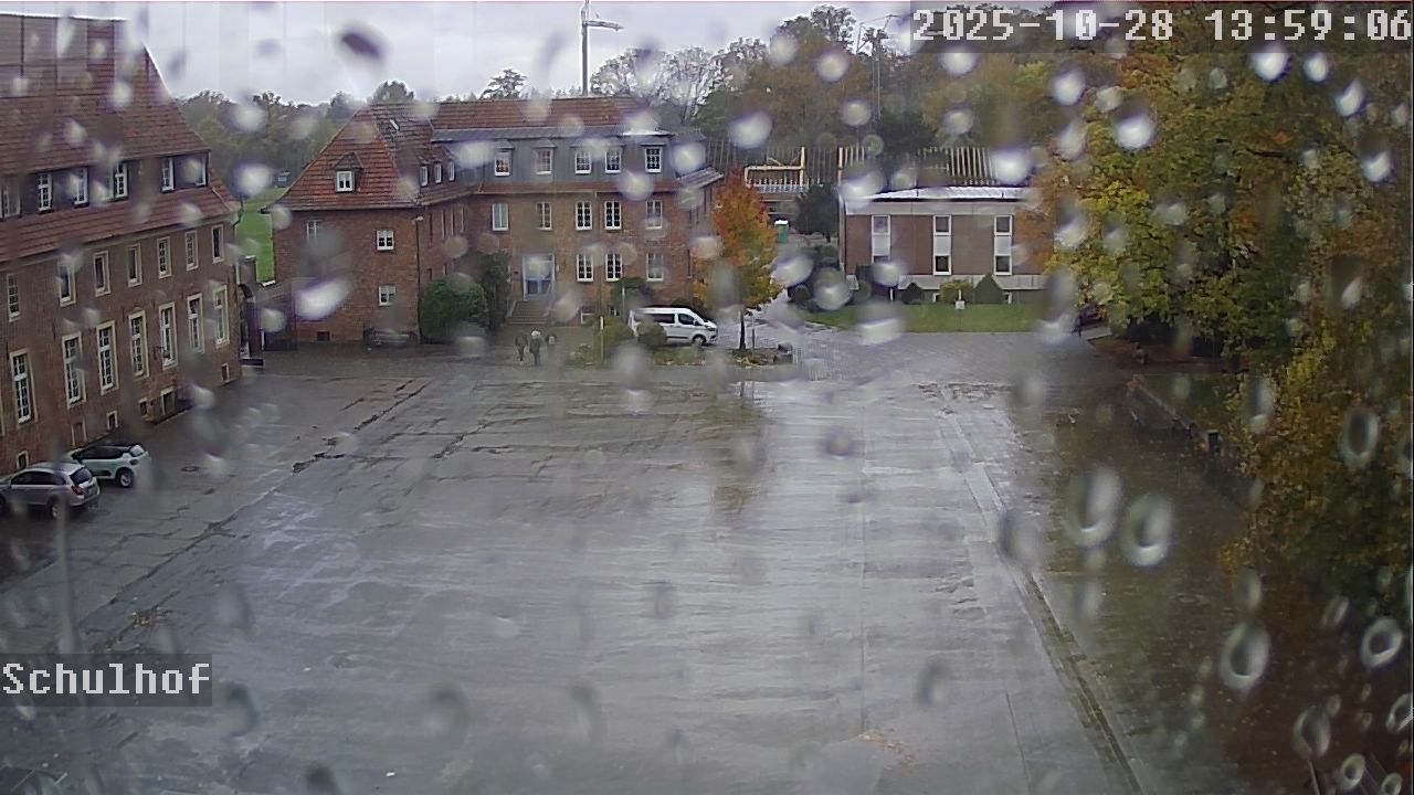 Webcam Schulhof 13:59