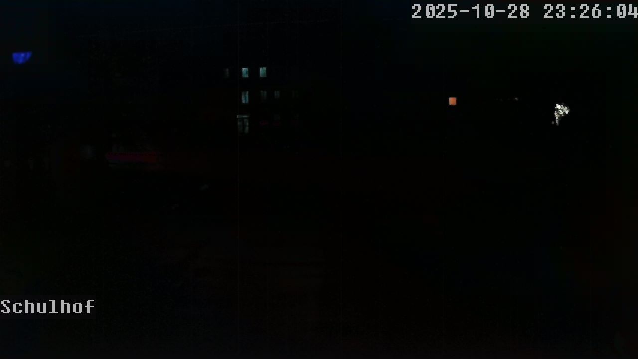 Webcam Schulhof 23:26